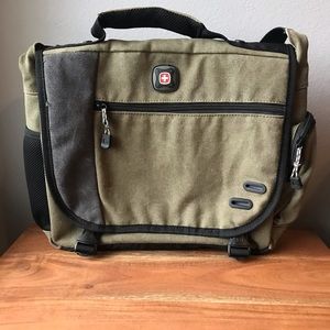 Swiss Gear Zinc Cotton Computer Briefcase